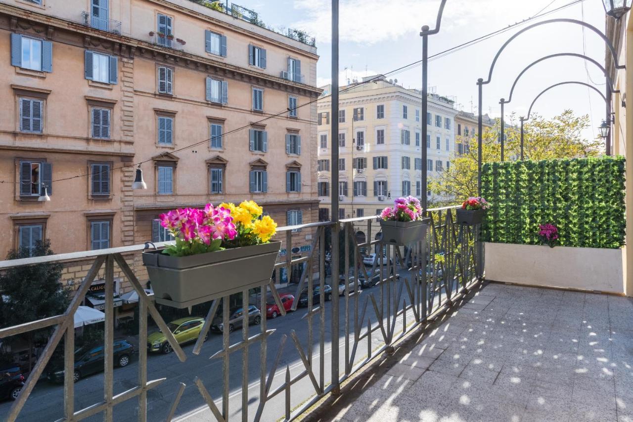 Vatican Home With Balcony Rome Exterior photo